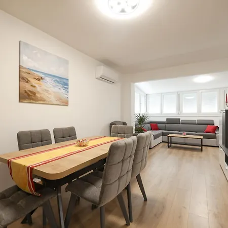 Apartman Melada Zára